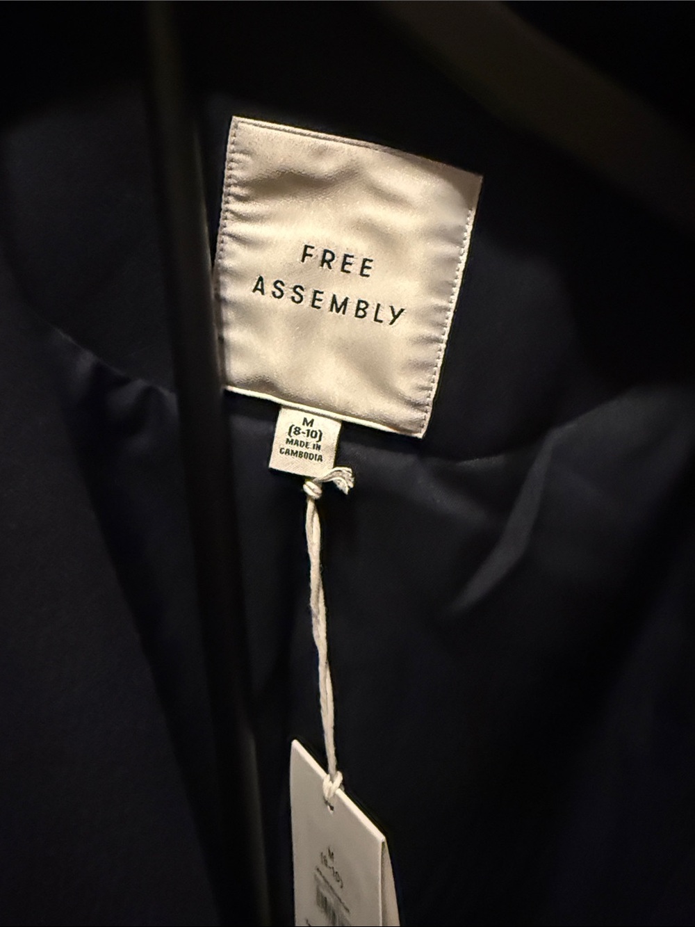 Navy Single-Brested Blazer with Ribbed Cuffs - Picture 2 of 6